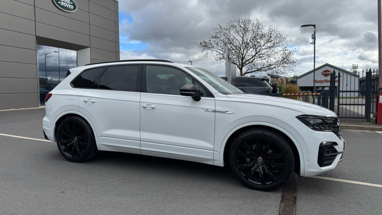 Volkswagen Touareg 3.0 V6 TDI 4Motion Black Edition 5dr Tip Auto Diesel Estate